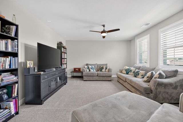 2749 Lincoln Airpark Dr, Lincoln, CA 95648