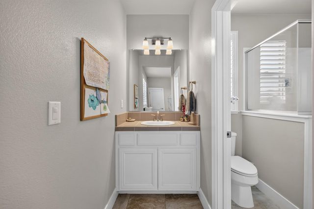 2749 Lincoln Airpark Dr, Lincoln, CA 95648