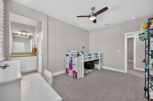 2749 Lincoln Airpark Dr, Lincoln, CA 95648
