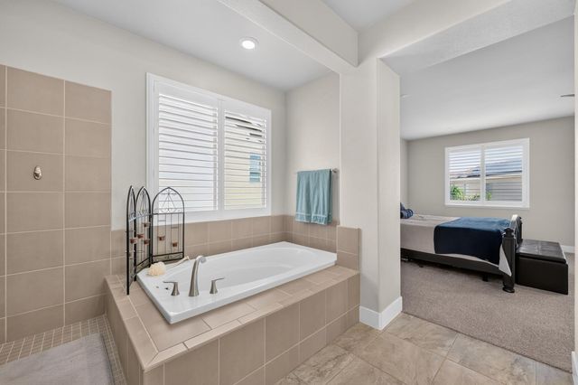 2749 Lincoln Airpark Dr, Lincoln, CA 95648