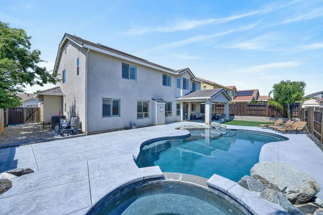 2749 Lincoln Airpark Dr, Lincoln, CA 95648