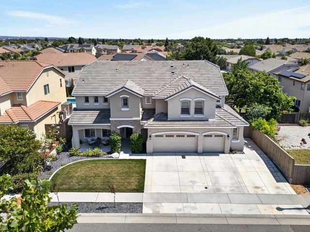 2749 Lincoln Airpark Dr, Lincoln, CA 95648