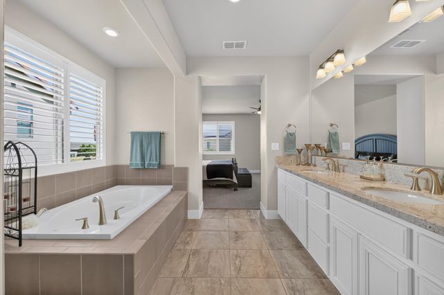 2749 Lincoln Airpark Dr, Lincoln, CA 95648