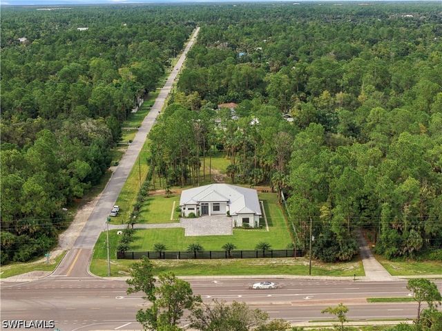 98 10th ST NE, Naples, FL 34120