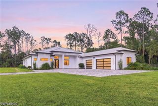 98 10th ST NE, Naples, FL 34120