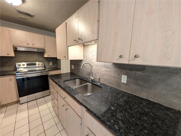 4031 IOLA DRIVE, Sarasota, FL 34231
