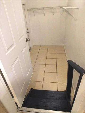 4031 IOLA DRIVE, Sarasota, FL 34231