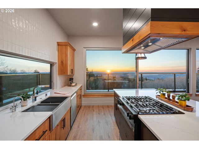 30108 Ne SPUD MT Rd, Camas, WA 98607