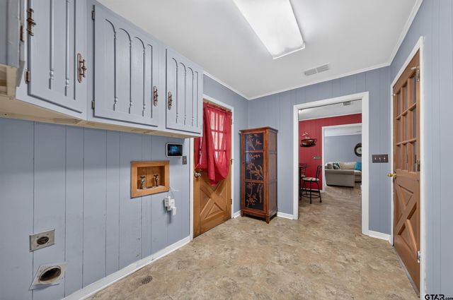106 Susie Street, Chandler, TX 75758