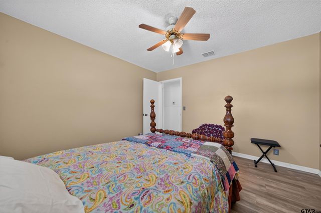106 Susie Street, Chandler, TX 75758