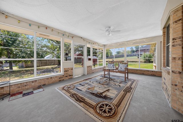 106 Susie Street, Chandler, TX 75758