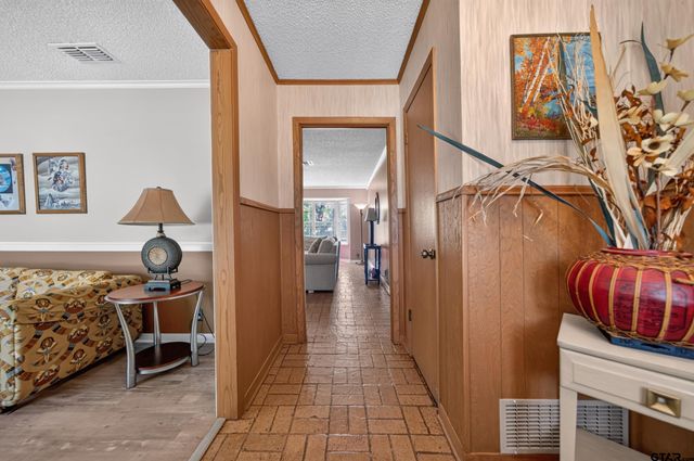 106 Susie Street, Chandler, TX 75758