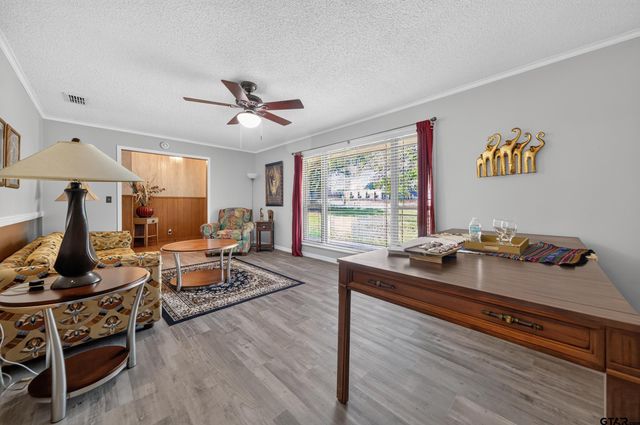 106 Susie Street, Chandler, TX 75758