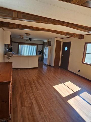 408 Kenbury Road, Branchburg Twp., NJ 08876