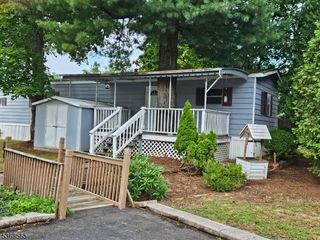 408 Kenbury Road, Branchburg Twp., NJ 08876