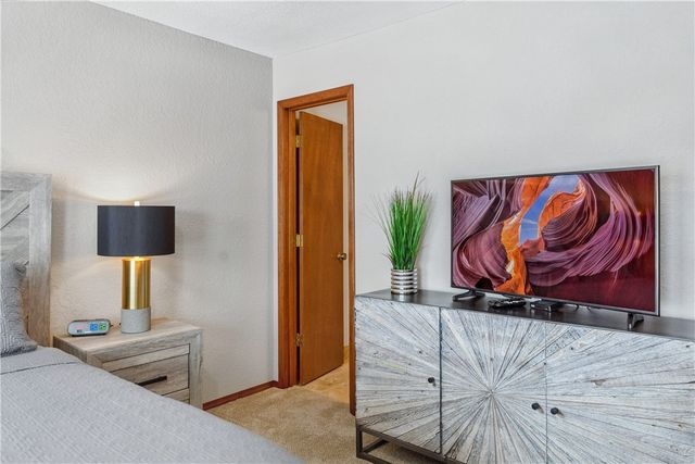 6 Connie Lane, Bella Vista, AR 72715