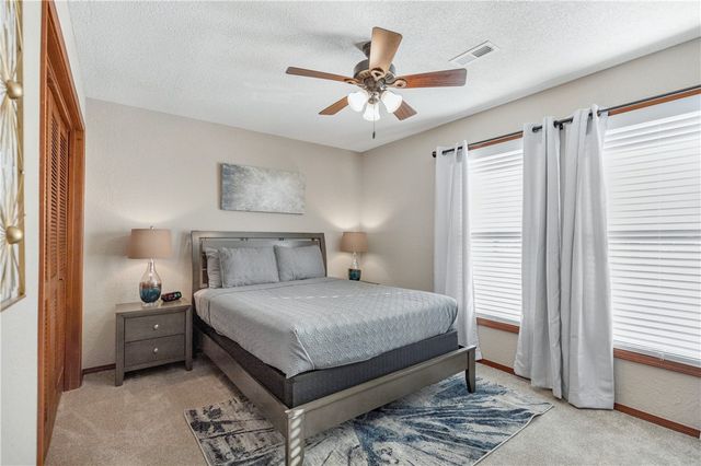 6 Connie Lane, Bella Vista, AR 72715