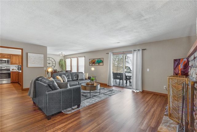 6 Connie Lane, Bella Vista, AR 72715