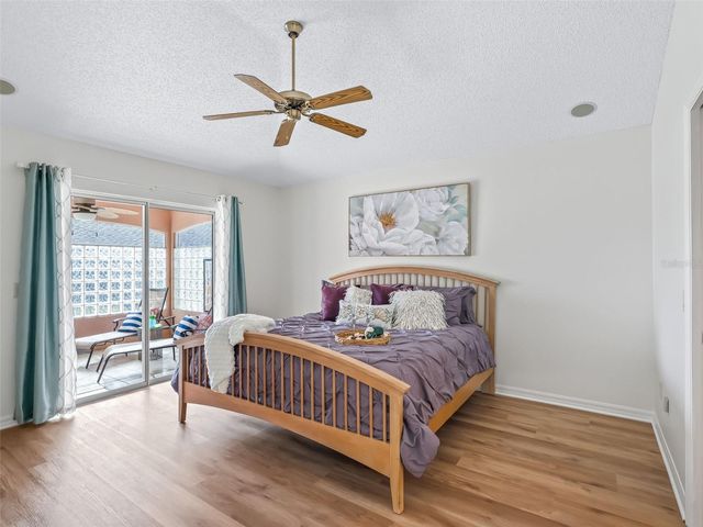 1564 OAK FOREST DRIVE, The Villages, FL 32162