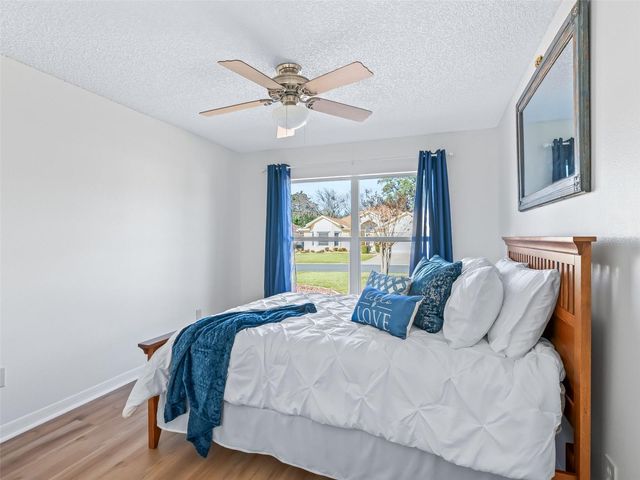 1564 OAK FOREST DRIVE, The Villages, FL 32162