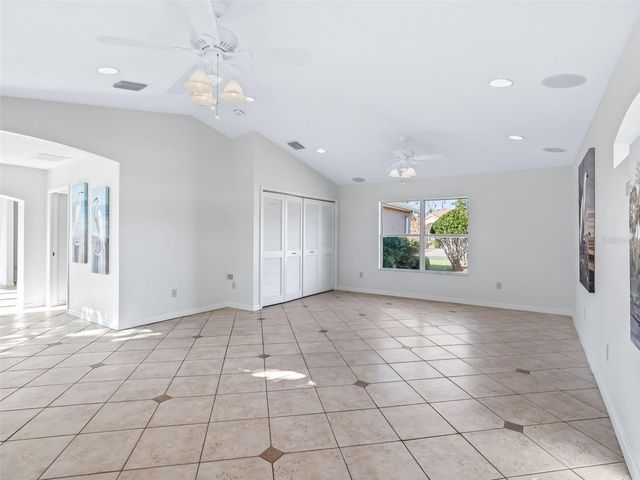 1564 OAK FOREST DRIVE, The Villages, FL 32162