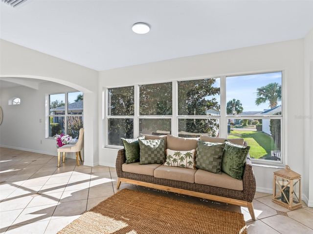 1564 OAK FOREST DRIVE, The Villages, FL 32162