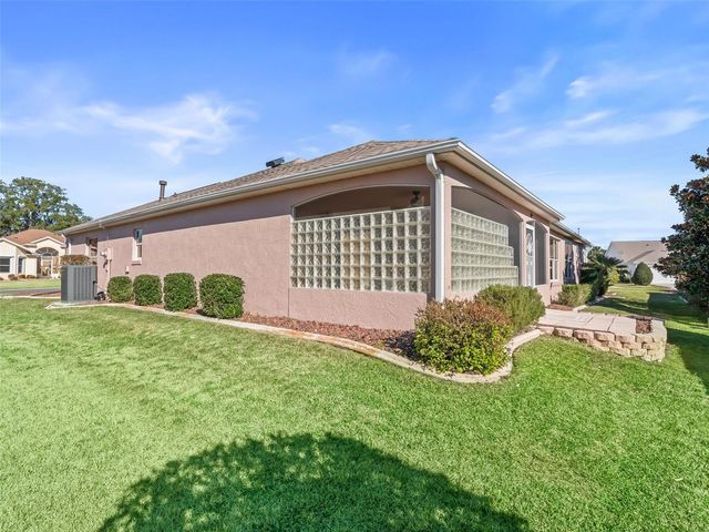 1564 OAK FOREST DRIVE, The Villages, FL 32162