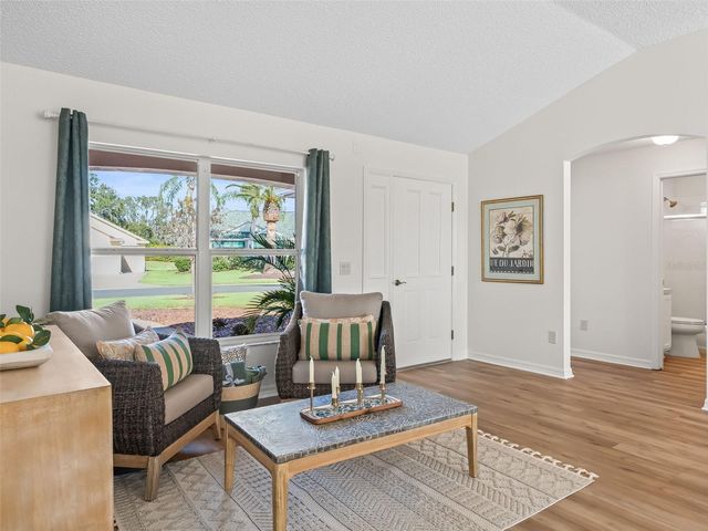 1564 OAK FOREST DRIVE, The Villages, FL 32162