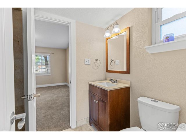 1170 Racine St, Aurora, CO 80011