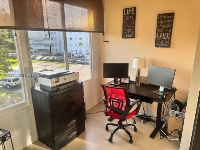 4270 NW 40th Street 306, Lauderdale Lakes, FL 33319