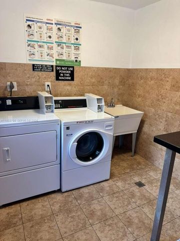 4270 NW 40th Street 306, Lauderdale Lakes, FL 33319