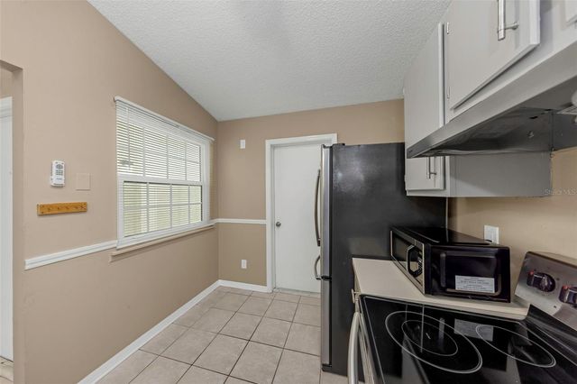 3199 PHLOX DRIVE 214, Palm Harbor, FL 34684