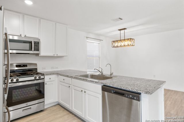 7347 Rosada Way, San Antonio, TX 78218