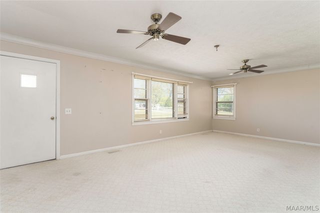 2283 US Highway 31 . N, Deatsville, AL 36022