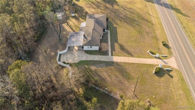 2283 US Highway 31 . N, Deatsville, AL 36022