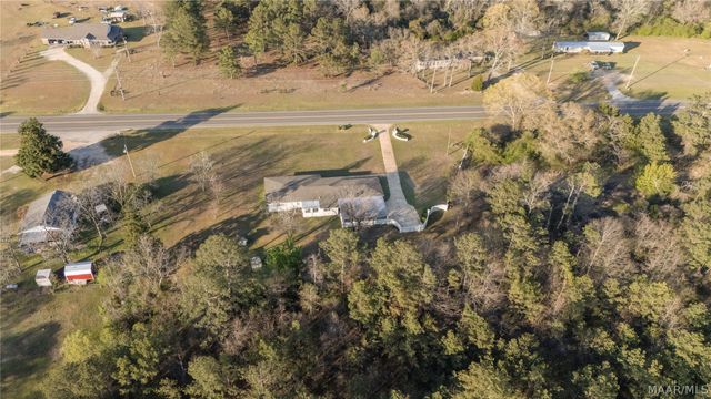 2283 US Highway 31 . N, Deatsville, AL 36022