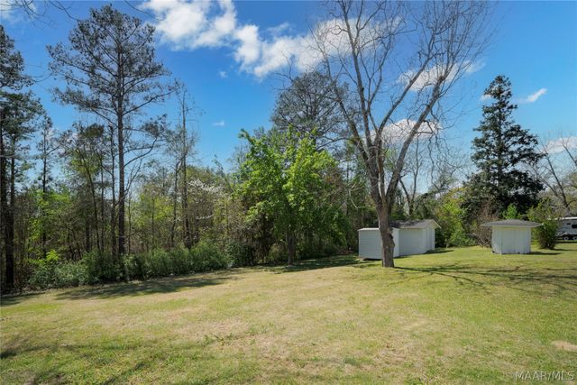 2283 US Highway 31 . N, Deatsville, AL 36022