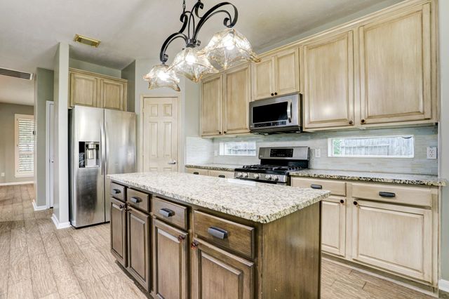 10410 Five Oaks Court, Missouri City, TX 77459