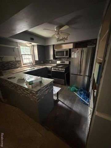 3221 Barth Street, Flint, MI 48504