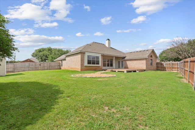 10136 Aragon Drive, Waco, TX 76708