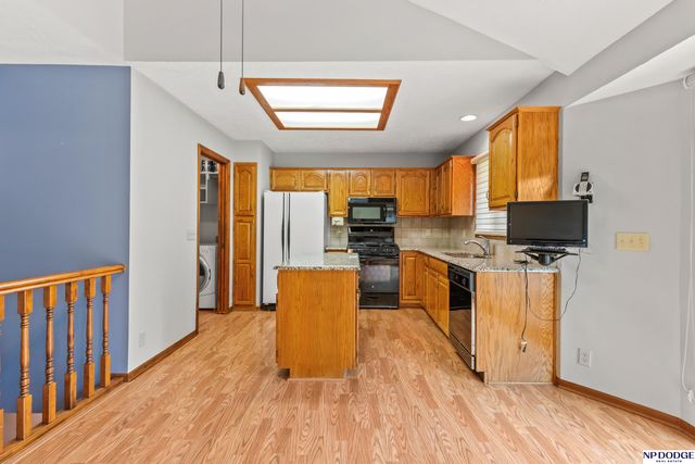 16576 Adams Street, Omaha, NE 68135