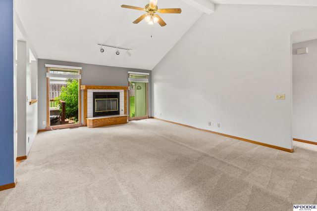 16576 Adams Street, Omaha, NE 68135