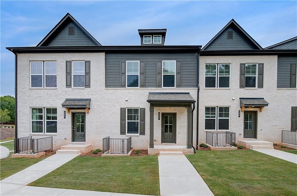 315 Daybreak Lane, Newnan, GA 30265