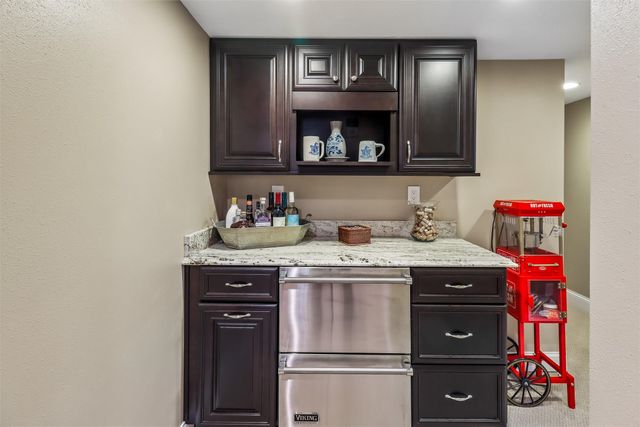 331 NE Aaron Lane, Ankeny, IA 50021