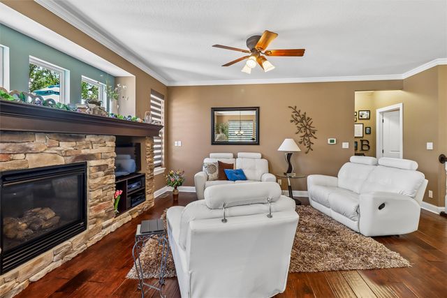 331 NE Aaron Lane, Ankeny, IA 50021