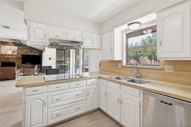 3317 Highland Meadow Drive, Farmers Branch, TX 75234