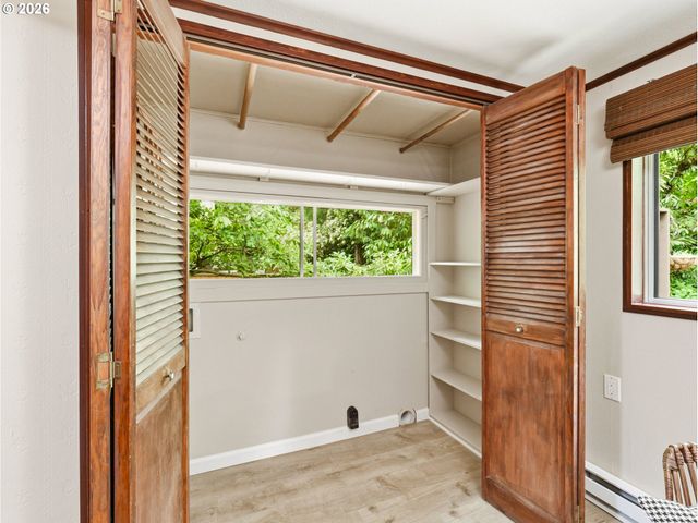 5755 CHILDS Rd, Lake Oswego, OR 97035