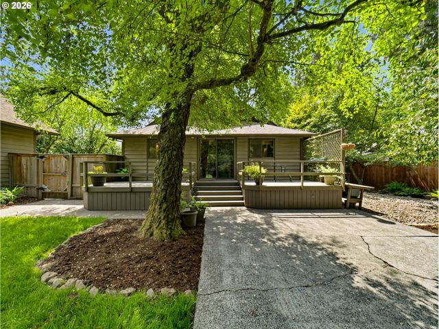 5755 CHILDS Rd, Lake Oswego, OR 97035