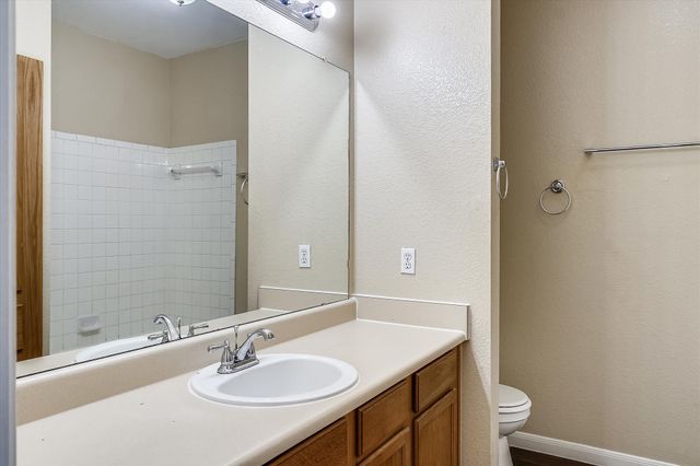 2858 Southampton WAY B, Round Rock, TX 78664