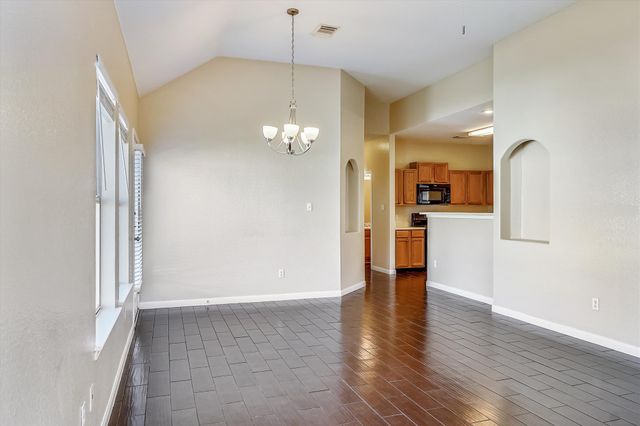 2858 Southampton WAY B, Round Rock, TX 78664